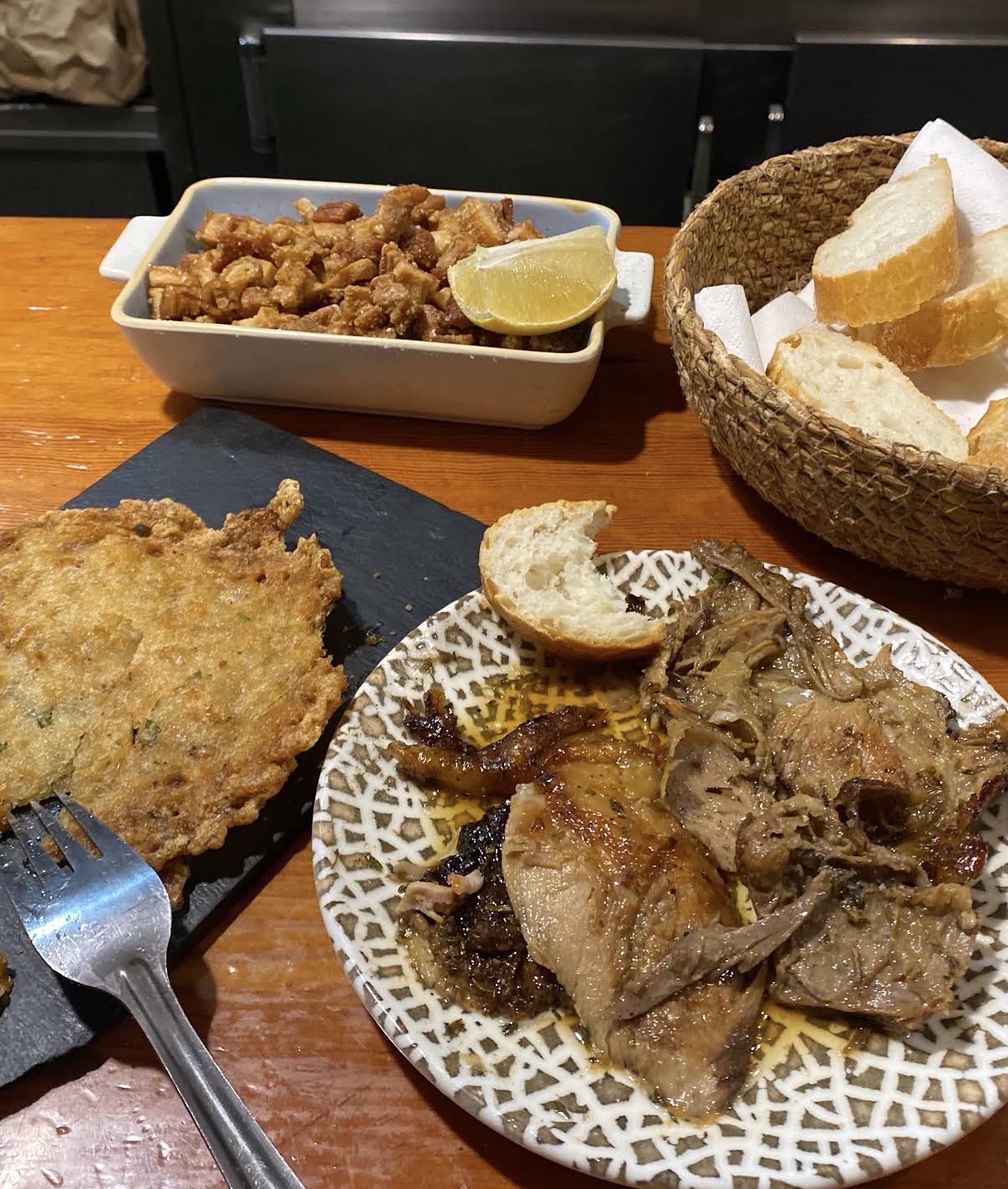 Tabla de embutidos ibéricos con picos